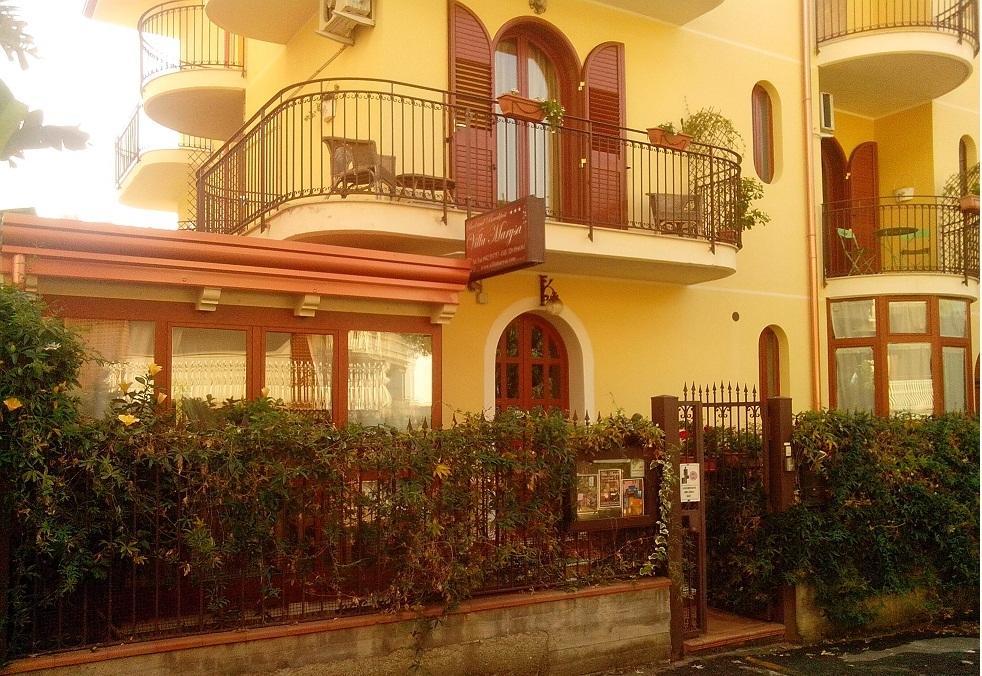 Villa Marysa Studio Apartment ジャルディーニ・ナクソス エクステリア 写真